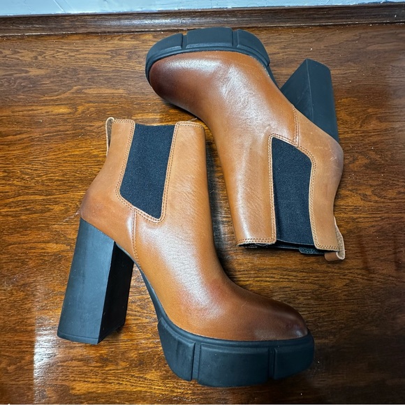 Steve Madden Revised Cognac Leather Platform Heeled Chelsea Boots Size 9 - Picture 2 of 12